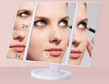 Load images into the gallery viewer,使いやすい メイクアップ ライトミラー LEDで使いやすい 電池 給電 両方対応 女優ミラー 三面鏡 卓上鏡 化粧 led メイク