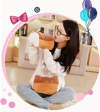 Load images into the gallery viewer,ボックス ティッシュ カバー ケース パン 食パン 型 ブレッド ふわふわ かわいい おもしろ ぬいぐるみ そっくり 焼きたて ふんわり ボックスティッシュ カバーケース 一斤 癒される プレゼント お祝い ご褒美 柔らかい プレゼント 贈り物 テンションが上がる インテリア