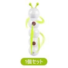 画像をギャラリービューアに読み込む, 猫ちゃんが喜ぶ 自動 楽しい 猫じゃらし 電動 キャタピラー 自動で動き回って安全設計 一人遊び ネコ 猫 ねこ おもちゃ USB 充電式 ケーブル付属 吸盤 固定 安定 お手入れ 簡単 安全 知能玩具 遊び 運動不足 ストレス 解消 健康 室内用 退屈防止 ペット 用品 プレゼント