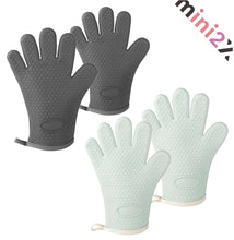Charger l'image dans la galerie, オーブンミトン 両手セット 選べる2色 耐熱 ミトン シリコン グローブ ヒモ 付き 防水 高品質 シリコン製 断熱 耐久性 手袋 ディンプルメッシュ 滑り止め やけど 防止 丸洗い 食洗器 対応 お手入れ 簡単 持ち運び 便利 オーブン レンジ 料理 お菓子作り バーベキュー 鍋
