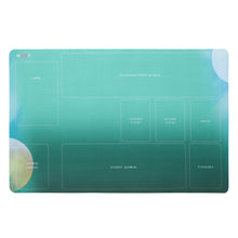 Load images into the gallery viewer,ワンピースカード 用 プレイマット 分かりやすい ガイド枠付き バトルフィールド ラバー ハーフ 選べる2色 35×55cm 収納