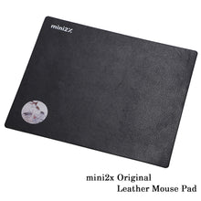 Charger l'image dans la galerie, mini2x 【浮世絵シリーズ 猫の化粧】マウスパッド 革 レザー マウスパッド 猫の化粧 ゲーミング パソコン 滑り止め オフィス