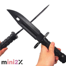 画像をギャラリービューアに読み込む, M9 銃剣 ダミーナイフ Bayonet バヨネット M10シース付き 鞘 米軍官給タイプ ゴム製 ラバーナイフ サバイバルゲーム SWATコスプレ 特殊部隊 ミリタリー装備 撮影用小道具 タクティカル 模造刀 黒色 ブラック レプリカ 単品 タクティカルナイフ 撮影 演出小道具 送料無料
